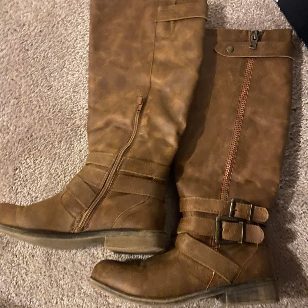 Brown boots